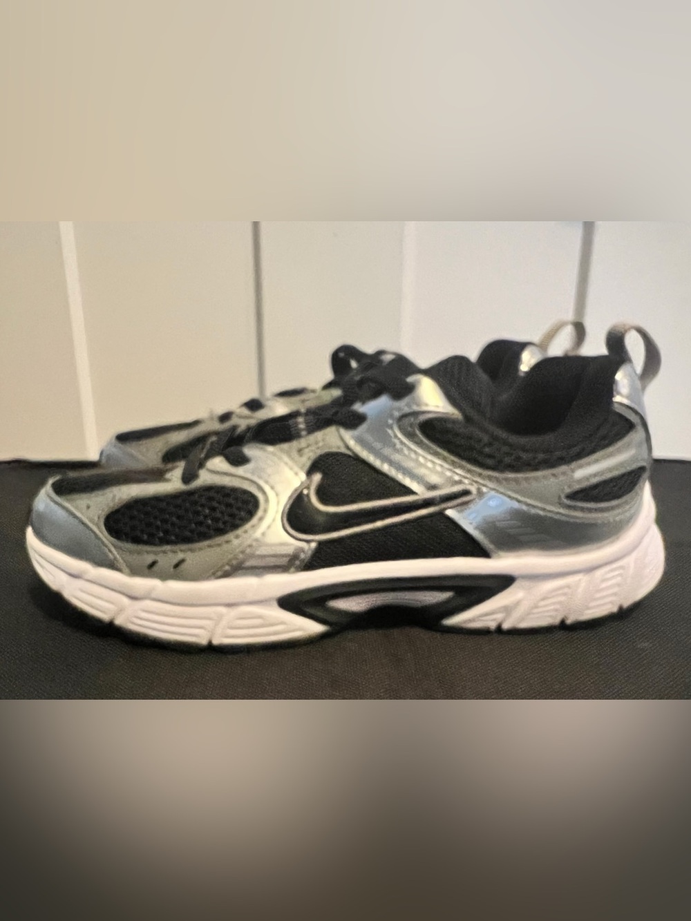 Youth Nikes V5 RNR